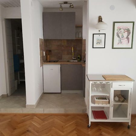 L&M Studio Apartman Apartment Pula Luaran gambar