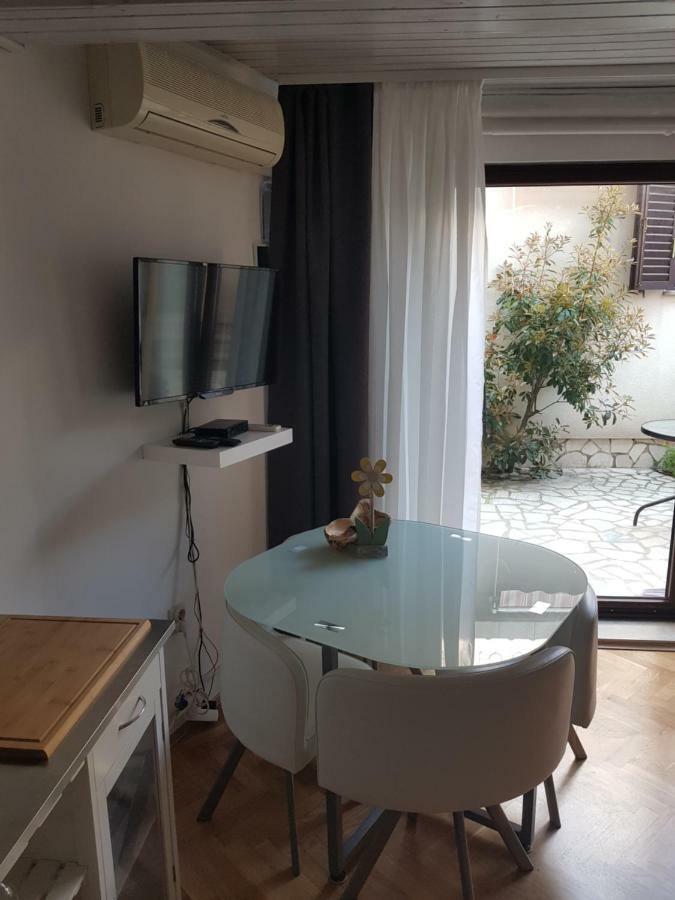 L&M Studio Apartman Apartment Pula Luaran gambar