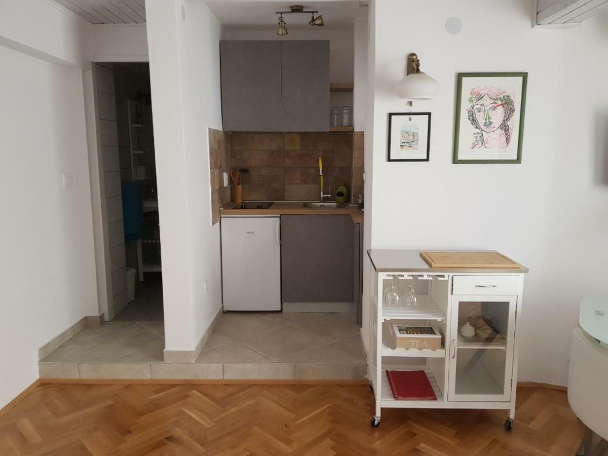 L&M Studio Apartman Apartment Pula Luaran gambar